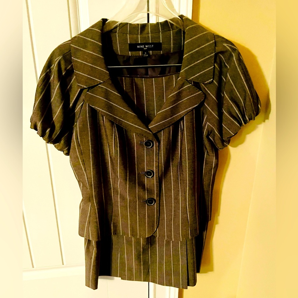 Nine West, like NEW, 2-piece striped suit